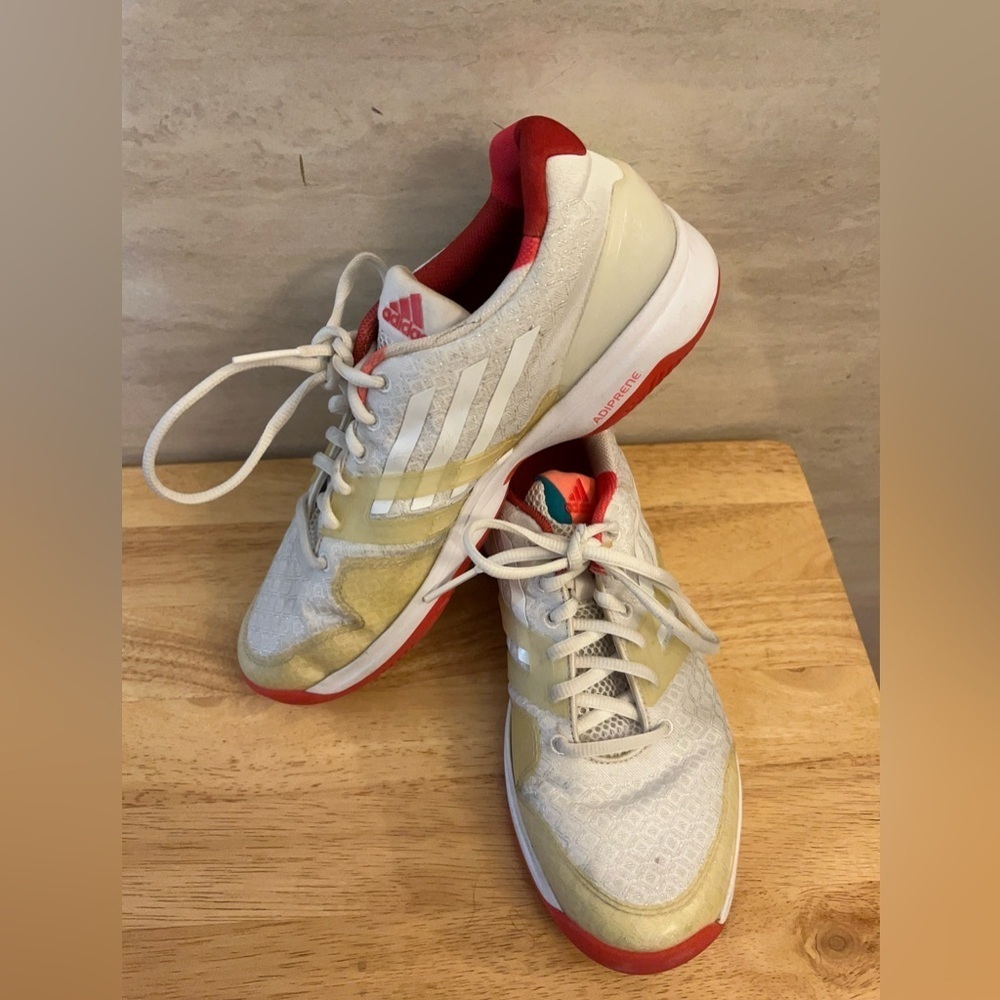 Adidas Adizero Ubersonic Women’s ADIPRENE Tennis Shoe.